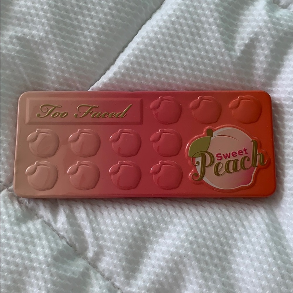 Too faced sweet peach palette